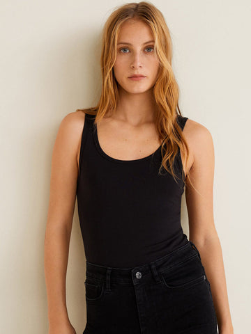 Women Black Solid Top (Sleeveless and Round Neck)