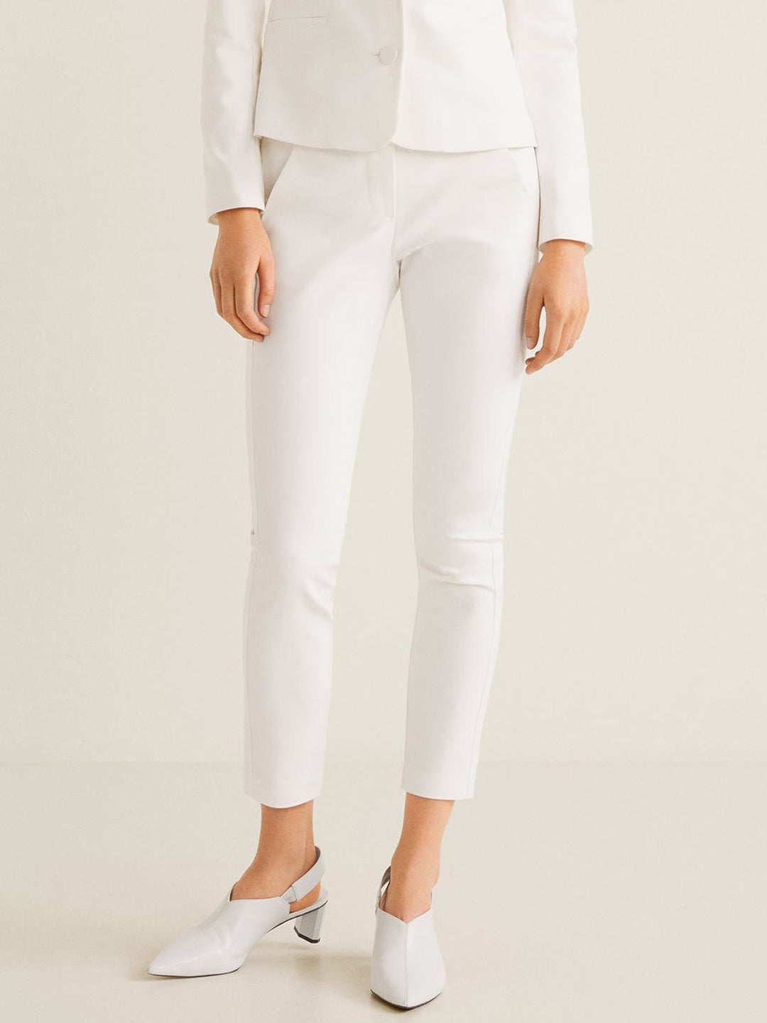 Women White Regular Fit Solid Trousers